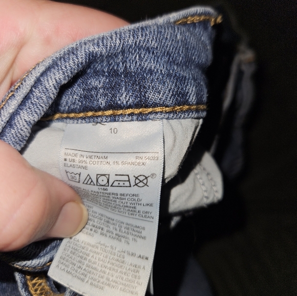 Old navy cuffed Capri jeans - Picture 4 of 6